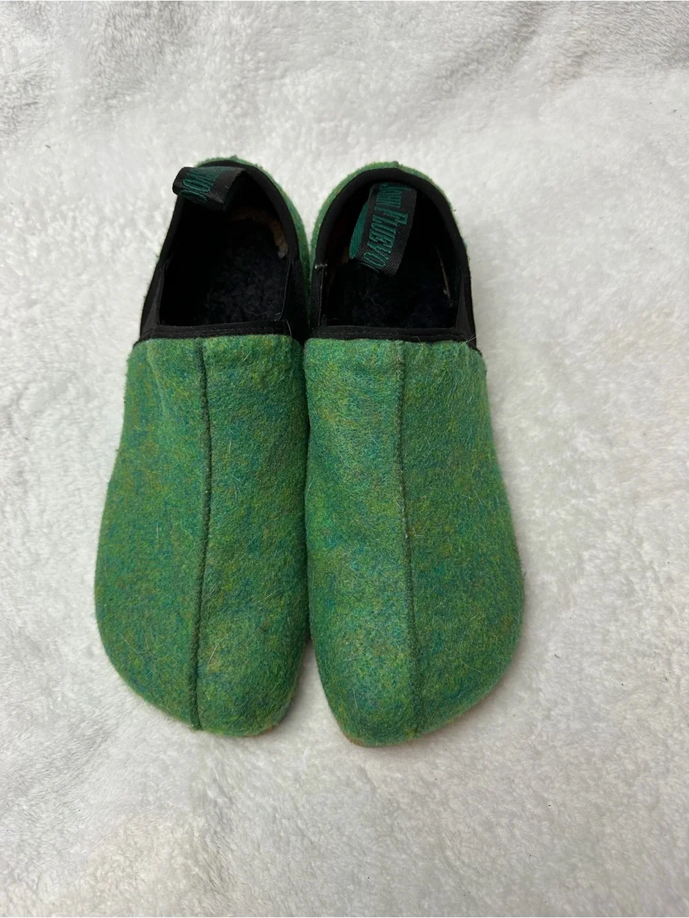 John Fluevog Dayan Peacemaker Green Vegan Felt Slippers EU 41 US M8 / W10